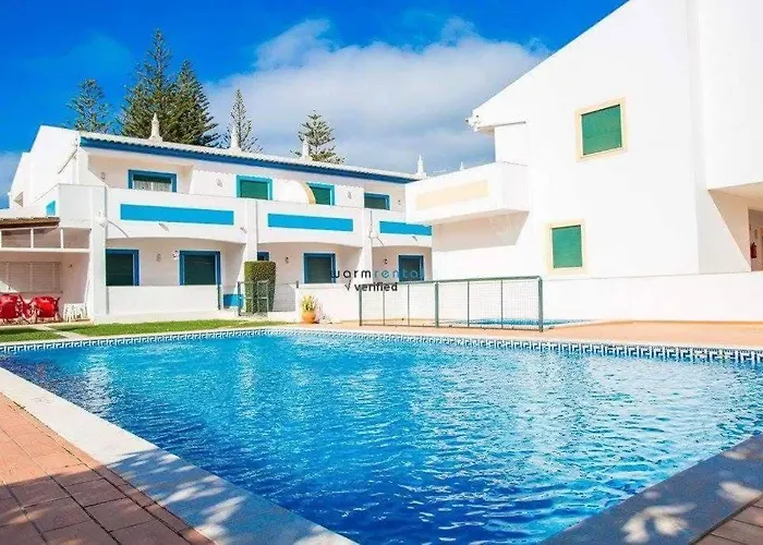 Apartamentos Oasis Beach